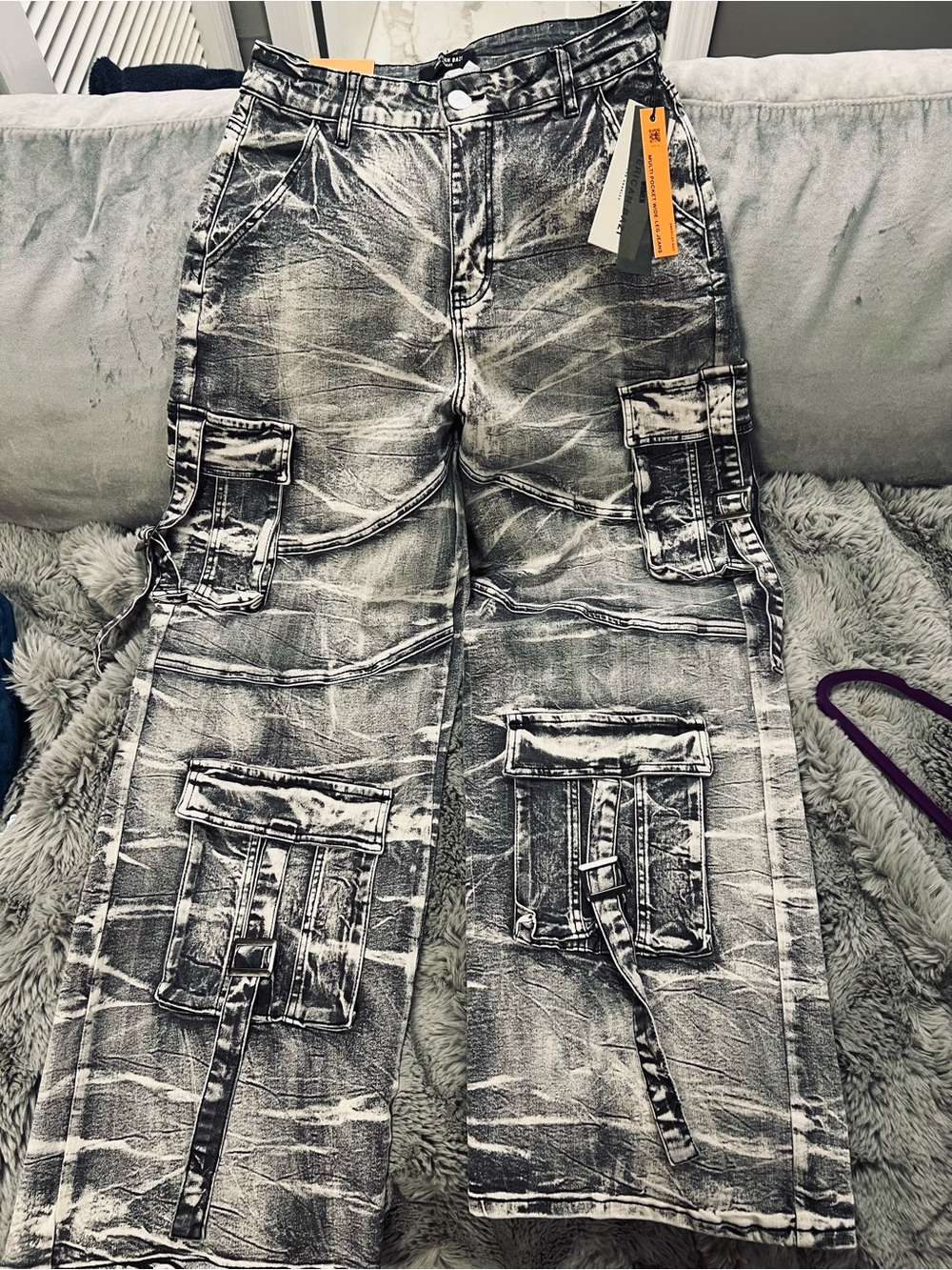 🔥 NWT American Bazi Multi-Pocket Wide-Leg Cargo Jeans — M